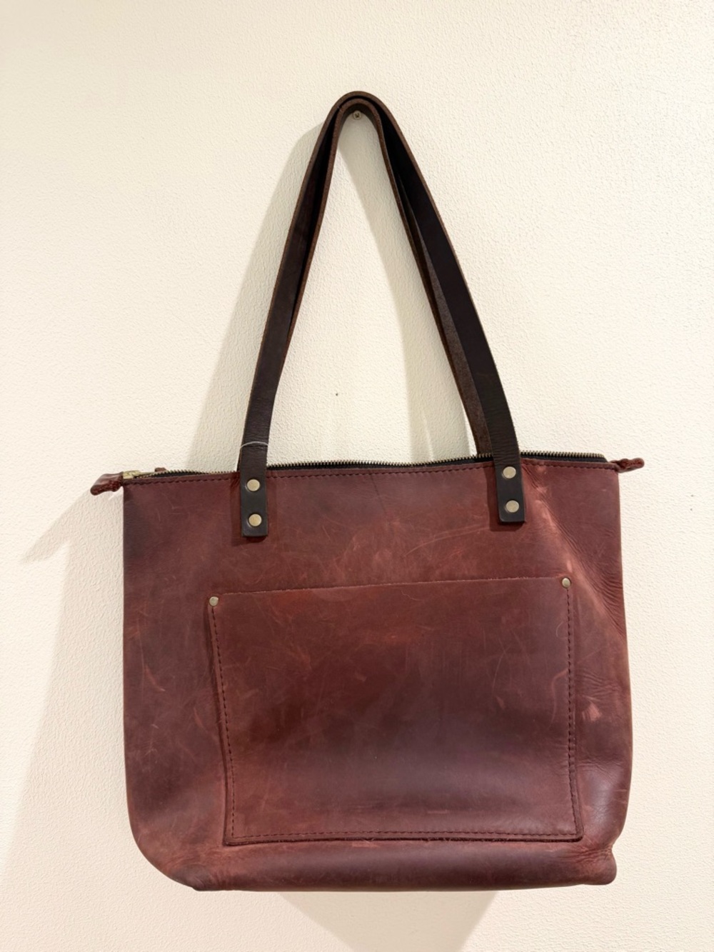 Portland Leather Goods Plg zipper tote bag in a merlot